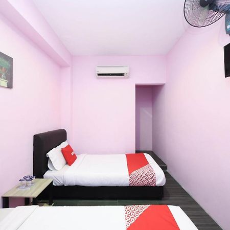 Oyo 1125 Ir Inn Hotel Skudai Kültér fotó