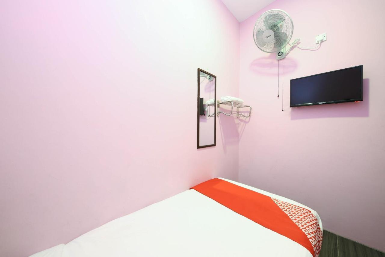 Oyo 1125 Ir Inn Hotel Skudai Kültér fotó