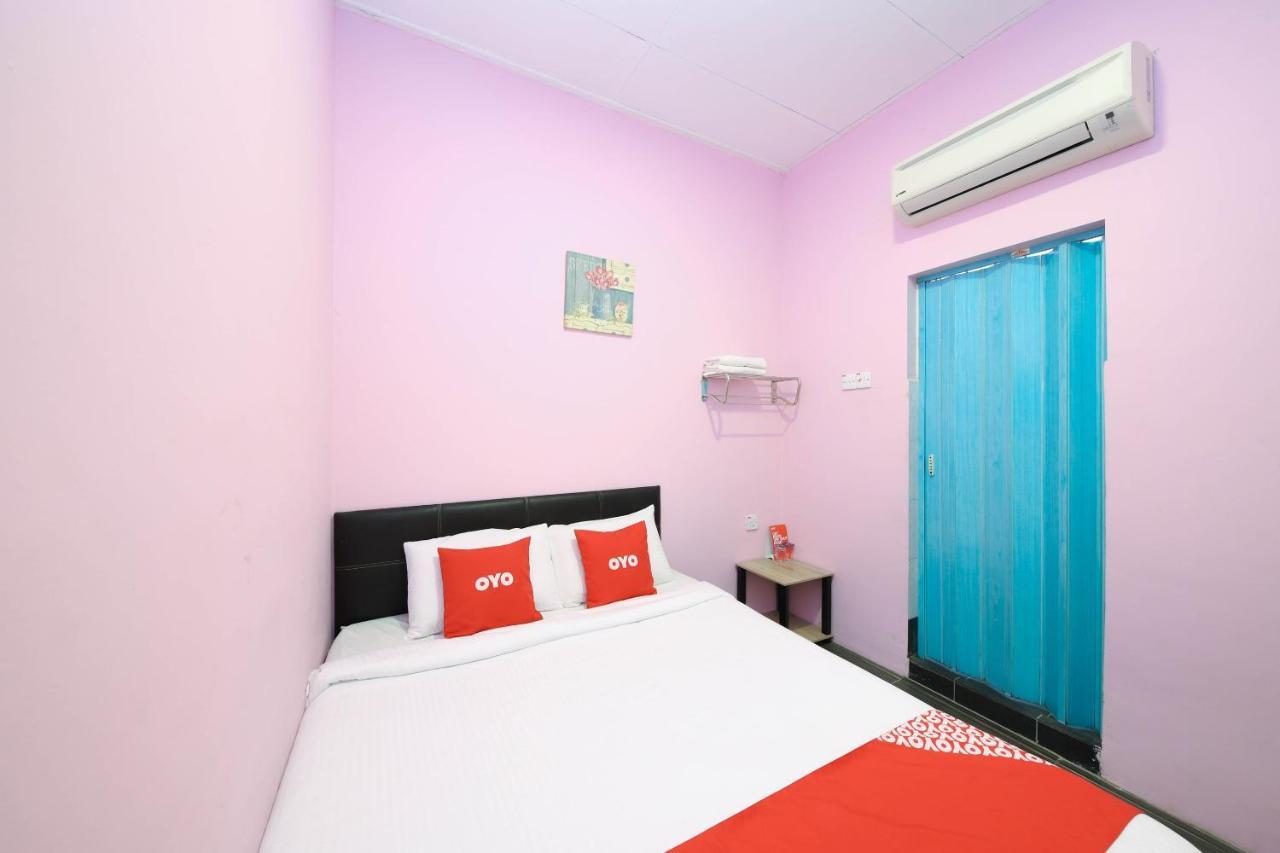 Oyo 1125 Ir Inn Hotel Skudai Kültér fotó