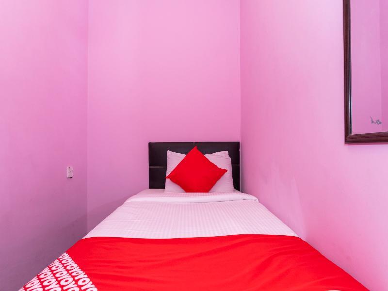Oyo 1125 Ir Inn Hotel Skudai Kültér fotó