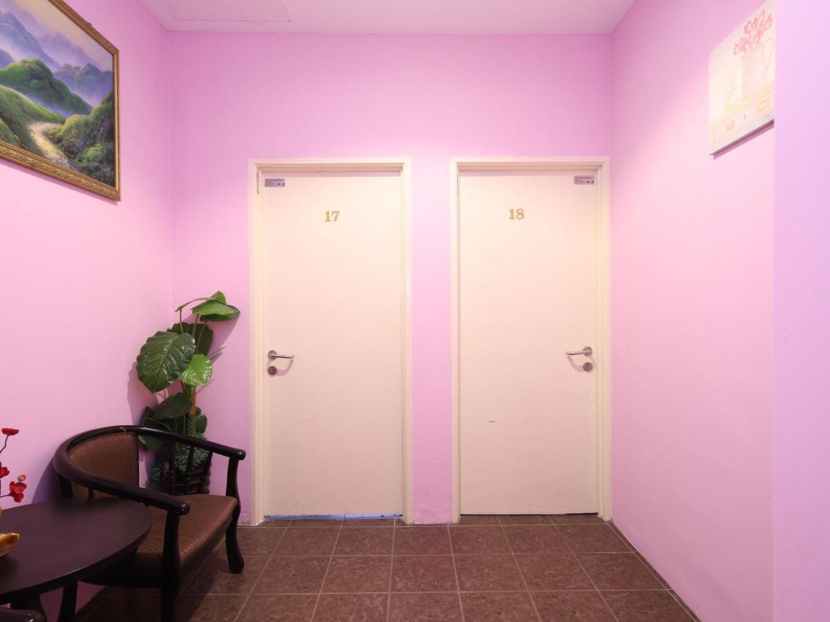 Oyo 1125 Ir Inn Hotel Skudai Kültér fotó