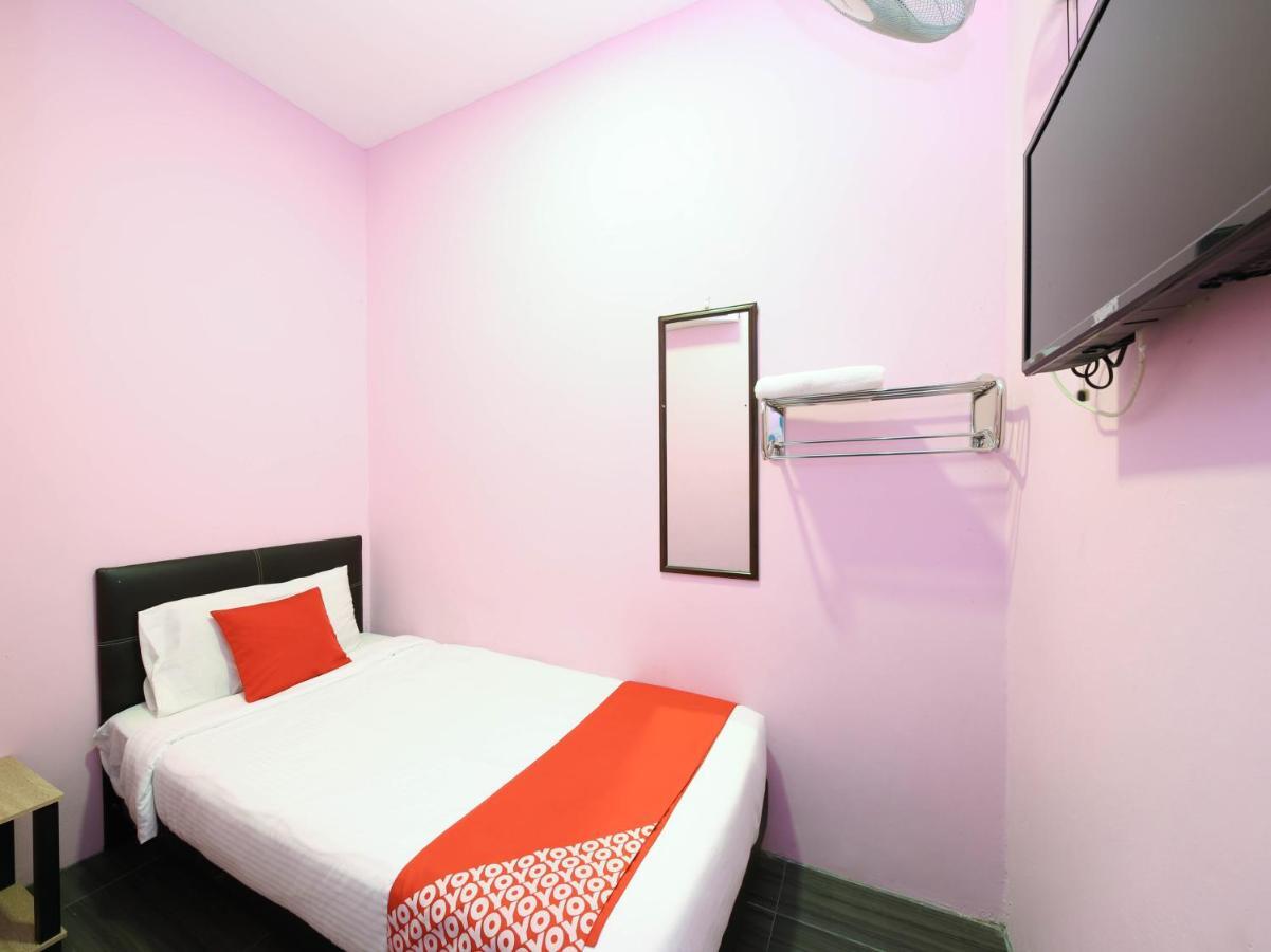 Oyo 1125 Ir Inn Hotel Skudai Kültér fotó